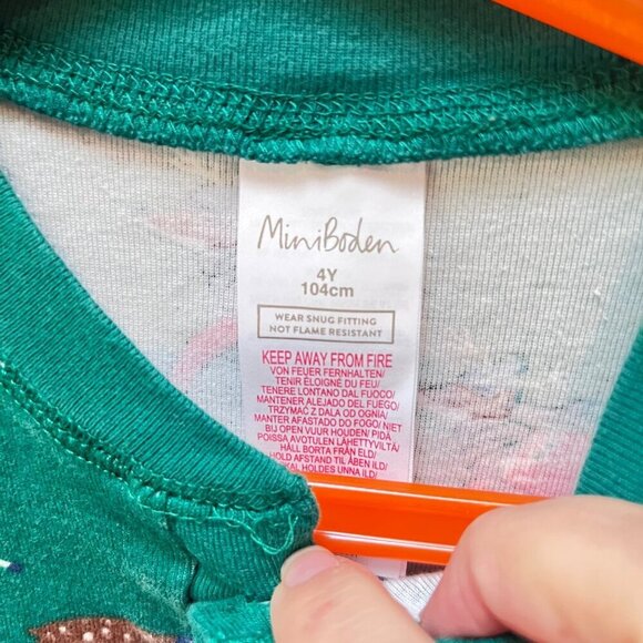 Mini Boden Kids Festive Reindeer Print Green Button-Up Pajamas Size 4Y 104cm - Picture 4 of 4